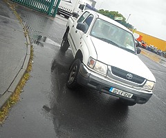 FOR SALE: Toyota Hilux - Image 6/10