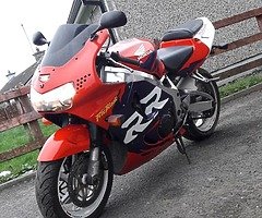 918 honda fireblade - Image 3/4