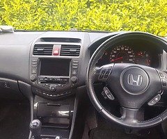 Honda Accord 2.0d - Image 3/7