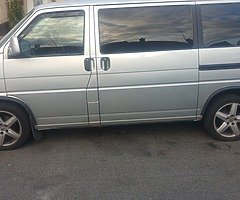 2001 Volkswagen Caravelle 8 seater