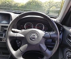 2005 nissan almera se