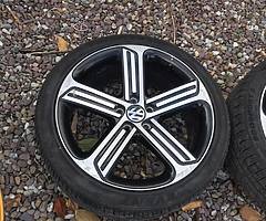 R-Line Cadiz Alloys 5x112