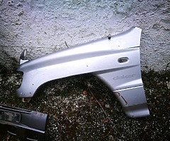 Selection of Pajero 97-00 parts - Image 3/9