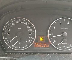 BMW 318i - Image 6/10