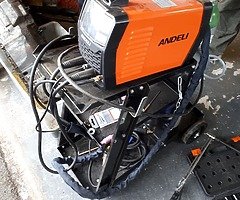 TIG WELDER WITH STAND AND GAS - Image 6/6