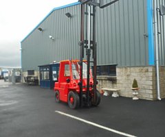 FOR SALE: Nissan Fork Lift - Image 10/10