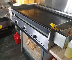 Catering trailer and equipment - Image 6/7