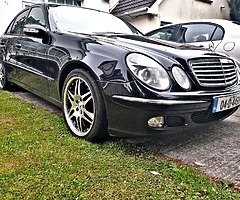 Mercedes E
