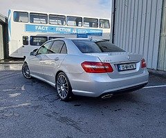 2001 Mercedes-Benz E-Class - Image 3/7