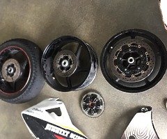 2012 Yamaha r1 big bang fully loaded - Image 8/10