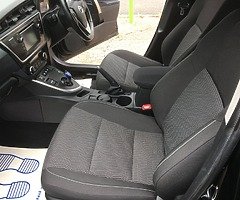 2015 TOYOTA AURIS ICON HYBRID