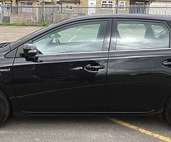 2015 TOYOTA AURIS ICON HYBRID - Image 9/10
