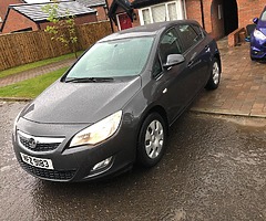 Vauxhall Astra 1.6i exclusive * low miles * - Image 4/10