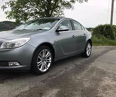 2010 Opel Insignia Low kilometres - Image 4/10
