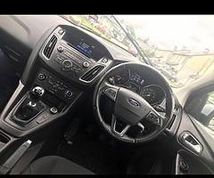 Ford Focus Estate - Image 4/5