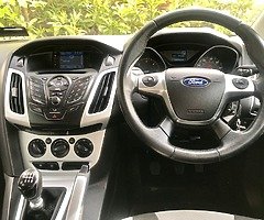 12 Focus 1.6 tdci Zetec €6650 Call [hidden information] - Image 7/8