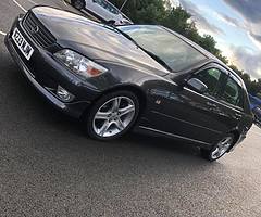 X4 is200s for sale - Image 9/10