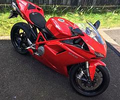 Ducati 848