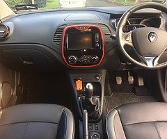 Renault Captur Signature 1.5Dci    Manual. Leather. Sat Nav. Heated seats. Electric folding mirrors - Image 6/10
