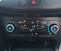 Ford Focus Zetec 1.5 Diesel 2015 (152) - Image 8/9