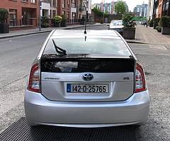 2014 Toyota Prius High Spec