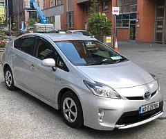 2014 Toyota Prius High Spec - Image 4/10