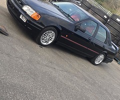 Wanted: sierra sapphire GLOSS BLACK boot lid and drivers wing