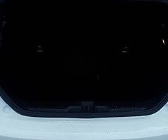 New st - lime Ford fiesta - Image 3/6