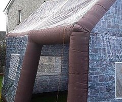 inflatable pub (hire)