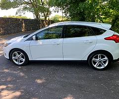 2016 (162) Ford Focus Zetec high spec - Image 8/10