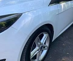 2016 (162) Ford Focus Zetec high spec - Image 9/10