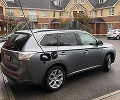 2015 mitsubishi Outlander GX4 - Image 3/9