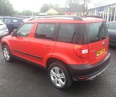 2013 (131) SKODA YETI 4X4 2.0 DIESEL SE PLUS - Image 4/9