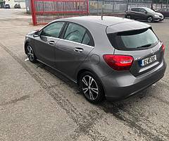 Mercedes a180 d TOP SPEC - Image 3/7