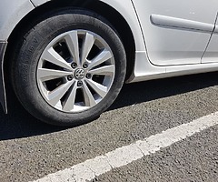 2009 Volkswagen Atlas - Image 4/8