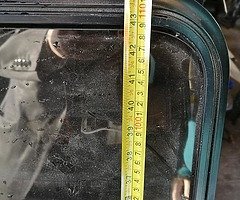 Side window for Van conversion - Image 6/7