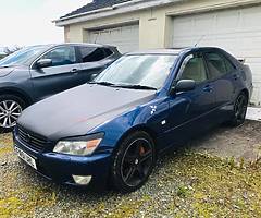2001 LEXUS IS200 - Image 5/5