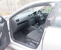 VW Jetta 1.6 TDI - Image 3/8