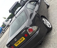 2001 Lexus IS 200 - Image 3/5