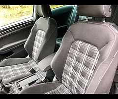 2015 Volkswagen Golf - Image 3/4