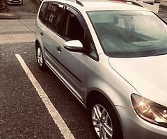 Volkswagen touran - Image 4/7