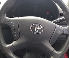 Toyota Avensis - Image 4/6