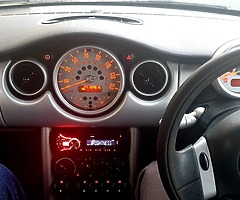 2002 mini one NCT 05/20 - Image 5/8
