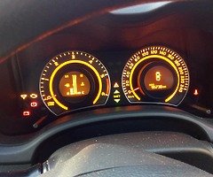 Toyota corolla - Image 3/7