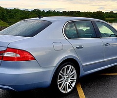 2012 SKODA SUPERB
