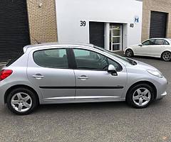 PEUGEOT 207 1.4 HDI VERVE - Image 6/10