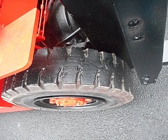 FOR SALE: Nissan Fork Lift