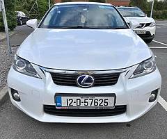 Lexus Automatic sport hybrid 2012