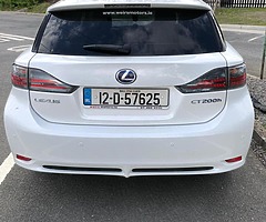 Lexus Automatic sport hybrid 2012