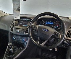 FORD FOCUS ZETEC - Image 5/8